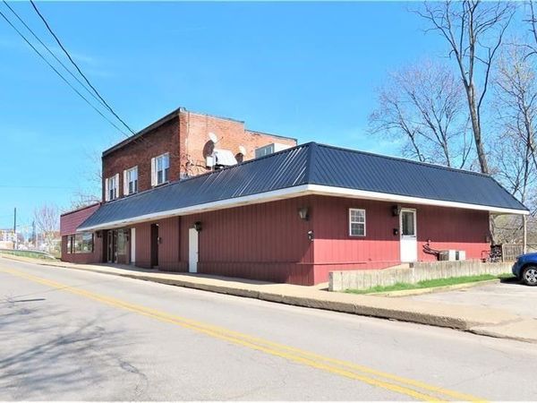 521 Wampum Ave , Unit 1, Ellwood City, PA 16117