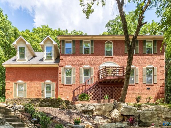 15033 Greentree Trail SE, Huntsville, AL 35803