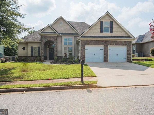 87 Camden Village Drive, Newnan, GA 30265