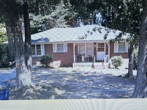 6842 E Sherwood Drive, Riverdale, GA 30274