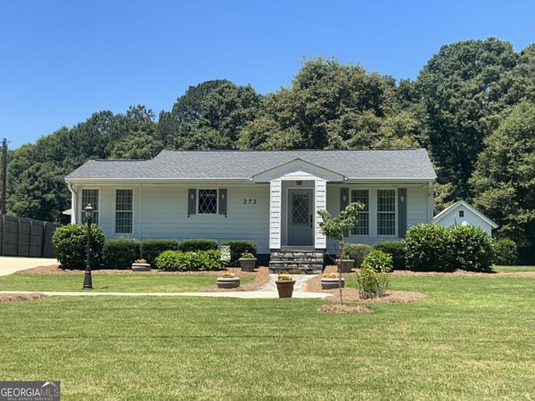 272 Lakeview Drive, Winterville, GA 30683