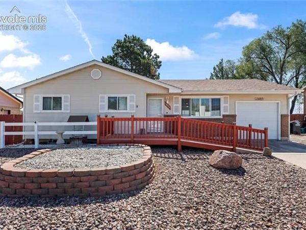 1605 Dixon Drive, Colorado Springs, CO 80909
