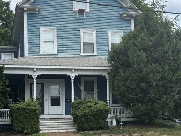 62 Summer St, Taunton, MA 02780
