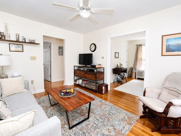 11 Sterling Park, Unit 1R, Braintree, MA 02184