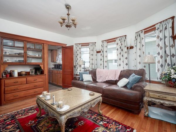 55 Central St, Unit 2, Somerville, MA 02143