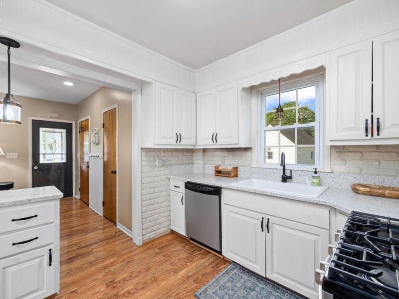203 E. Main St., South Amherst, OH 44001 Photo 12