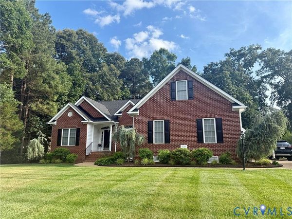 8733 Hughesland Road , Mechanicsville, VA 23116