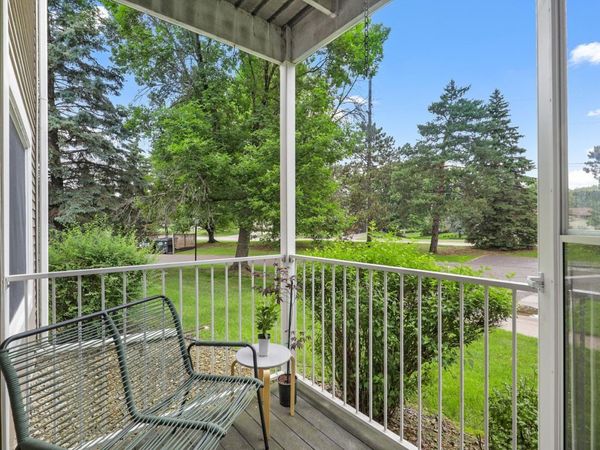 742 County Road F W, Unit B, Shoreview, MN 55126