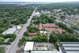 1525 Ashley River Road  photo 4