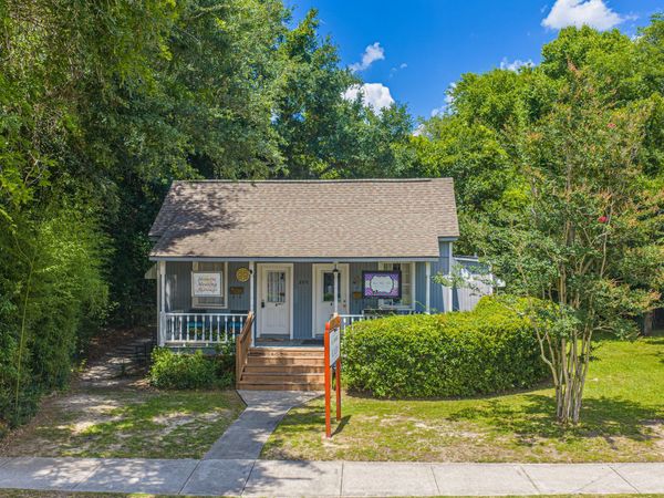 209 E 3rd North Street , Summerville, SC 29483