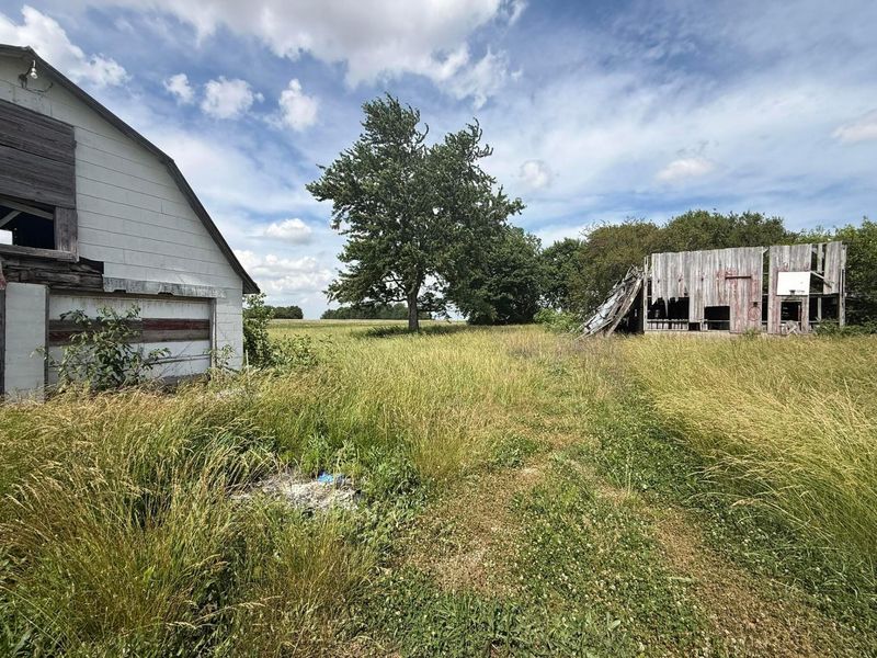 498 Junk Road , Clarksburg, OH 43115 Photo 8