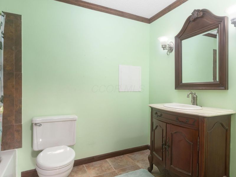 673 Groton Place , Columbus, OH 43213 Photo 29