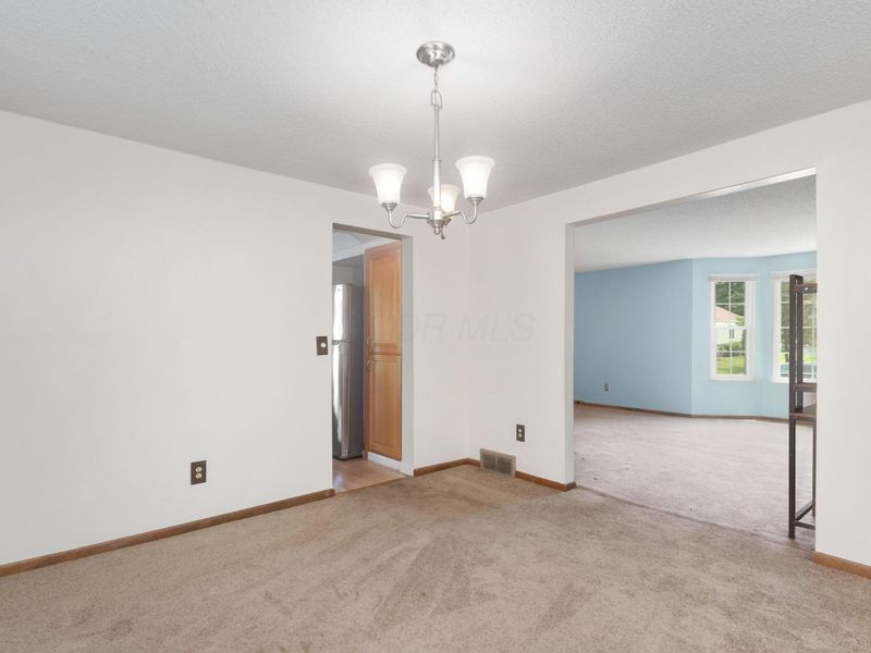 673 Groton Place , Columbus, OH 43213 Photo 7
