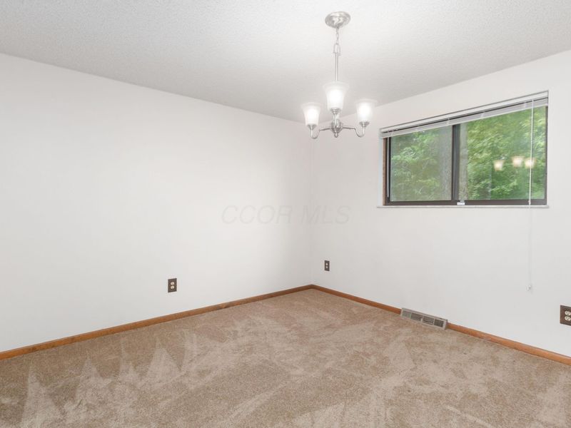 673 Groton Place , Columbus, OH 43213 Photo 8