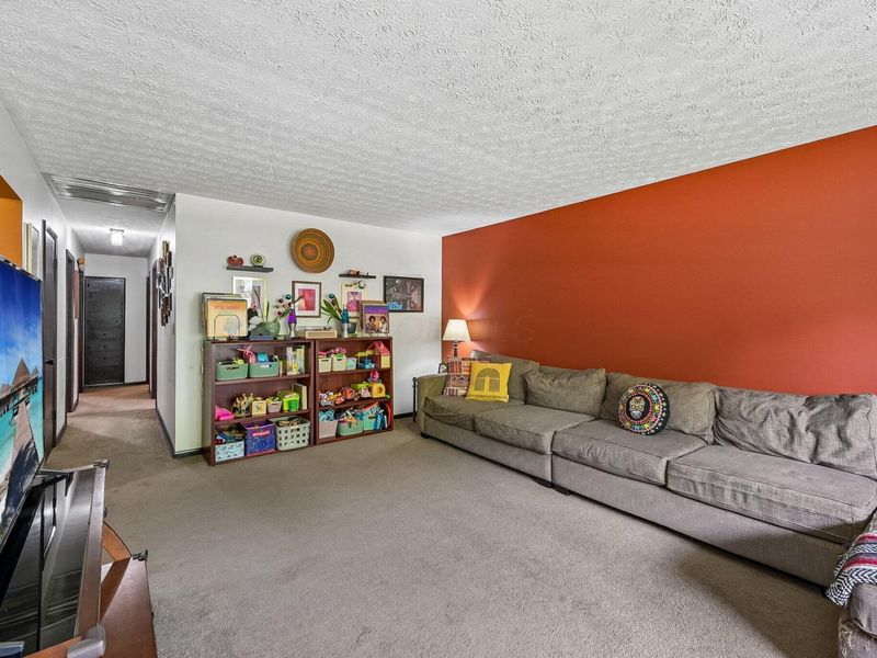 1479 Cottonwood Drive, Columbus, OH 43229 Photo 11