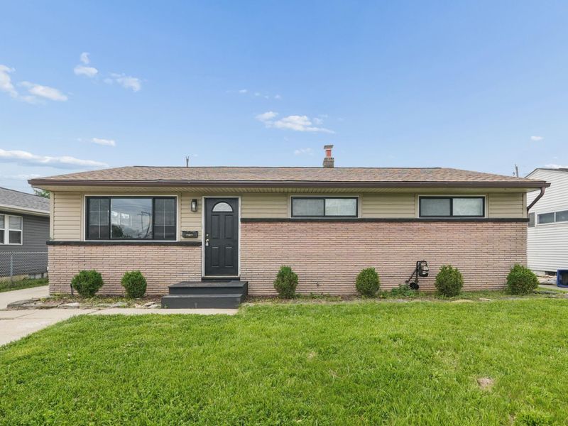 4155 Dixie Court , Columbus, OH 43228 Photo 2