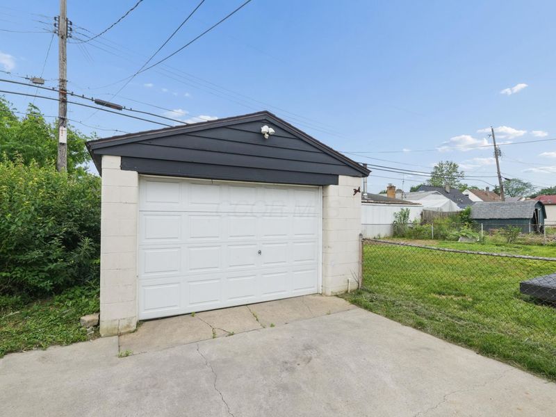 4155 Dixie Court , Columbus, OH 43228 Photo 23