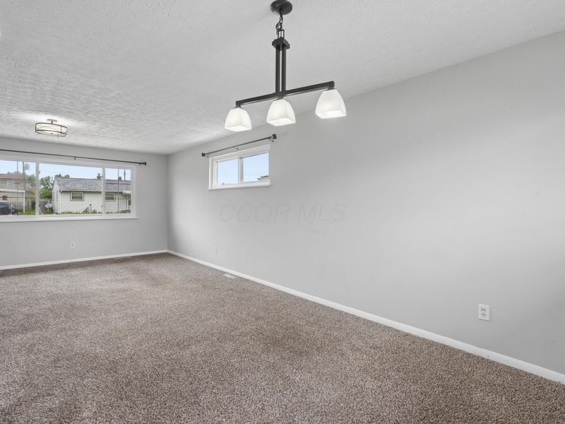 4155 Dixie Court , Columbus, OH 43228 Photo 8