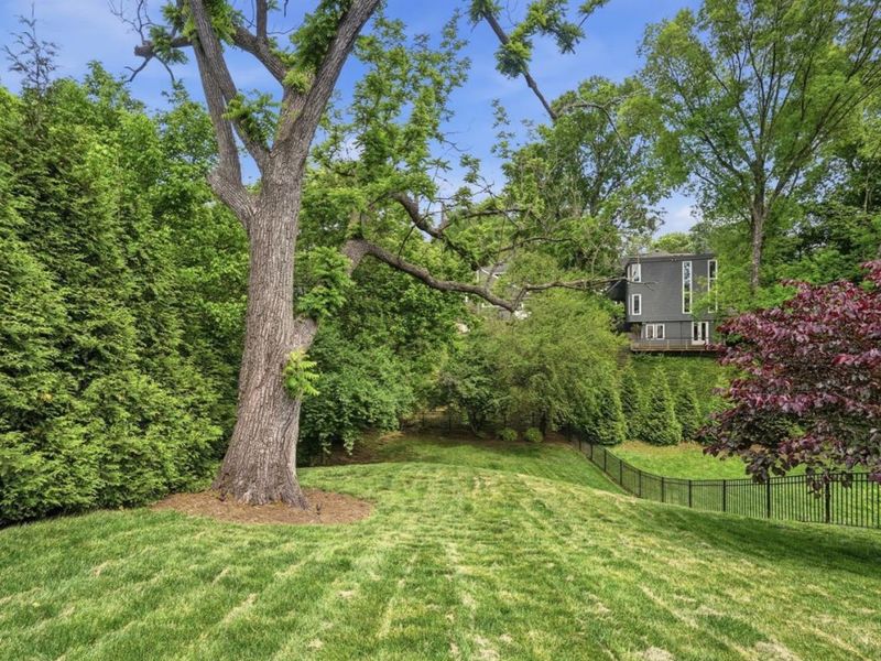 1228 Grace Avenue, Cincinnati, OH 45208 Photo 65