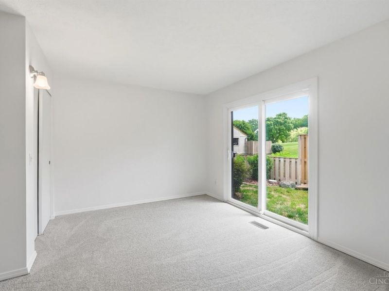 8127 Timbertree Way, West Chester, OH 45069 Photo 16