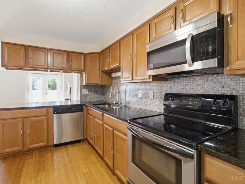 8434 Island Pines Place, Deerfield Twp., OH 45039 Photo 6