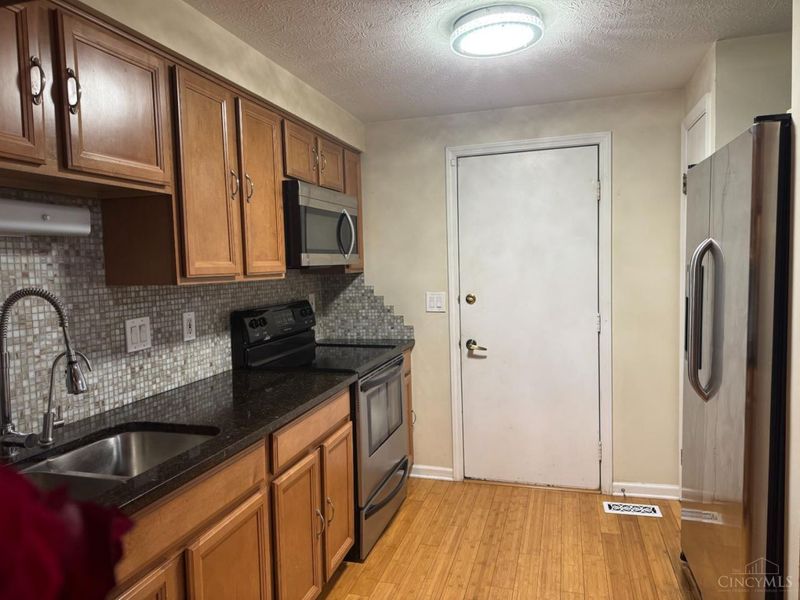8434 Island Pines Place, Maineville, OH 45039 Photo 6