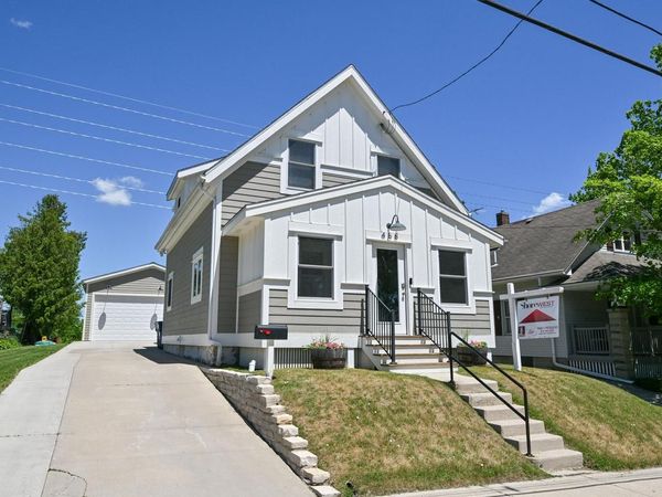 458 W Chestnut STREET, Port Washington, WI 53074