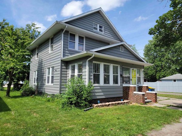 210 W 19th Street, Auburn, IN 46706