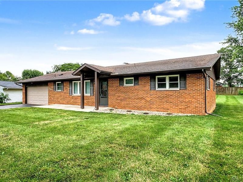 161 Hardacre Drive, Xenia, OH 45385 Photo 3