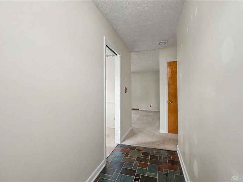 161 Hardacre Drive, Xenia, OH 45385 Photo 8