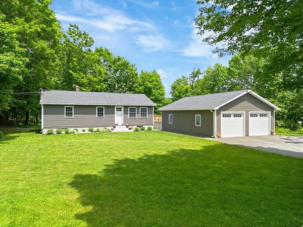 365 Hinckley Road , Clinton, ME 04927