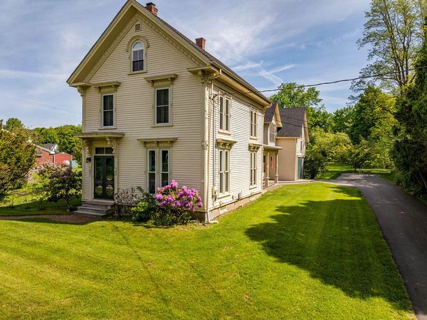 77 Main Street , Rockport, ME 04856
