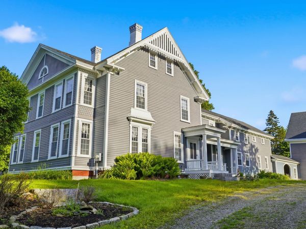 126 E Main Street , Searsport, ME 04974