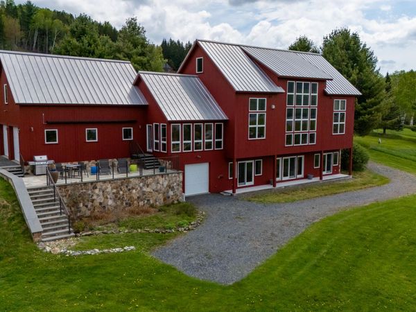 39 Kendall Farm Trail , Rangeley, ME 04970