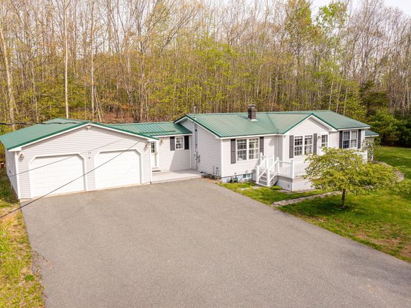 22 Castaway Drive , Orland, ME 04472