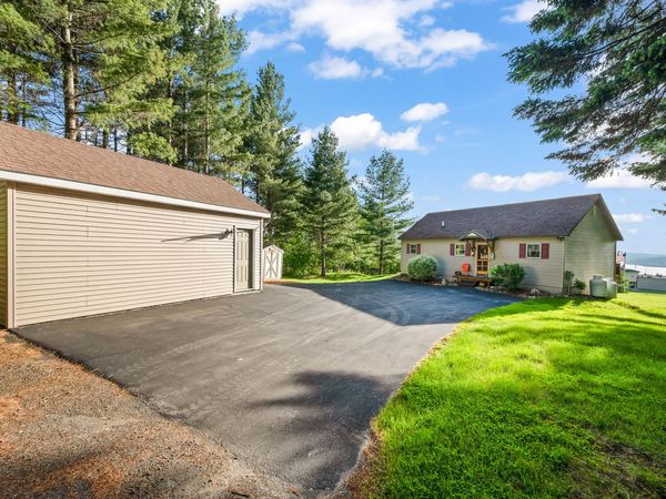 24 Pine Grove Lane , Rangeley, ME 04970