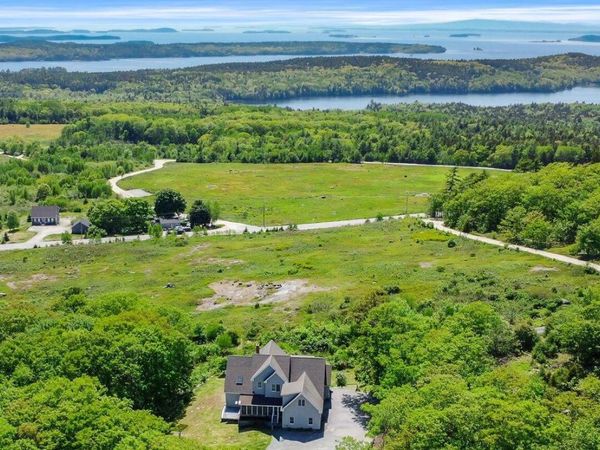 25 Browns Avenue, Sedgwick, ME 04676