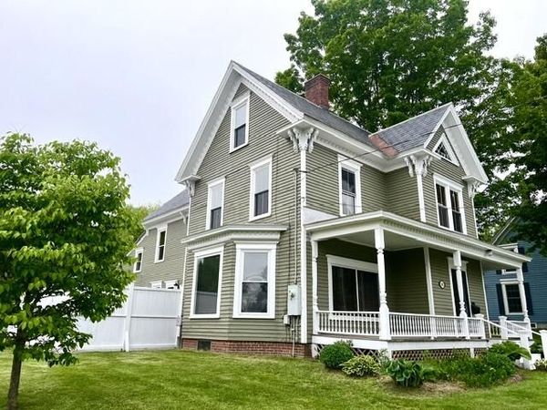 101 Pleasant Street , Dover-Foxcroft, ME 04426