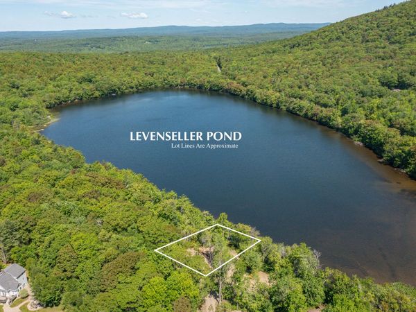 21 Rosenberg Road , Lincolnville, ME 04849