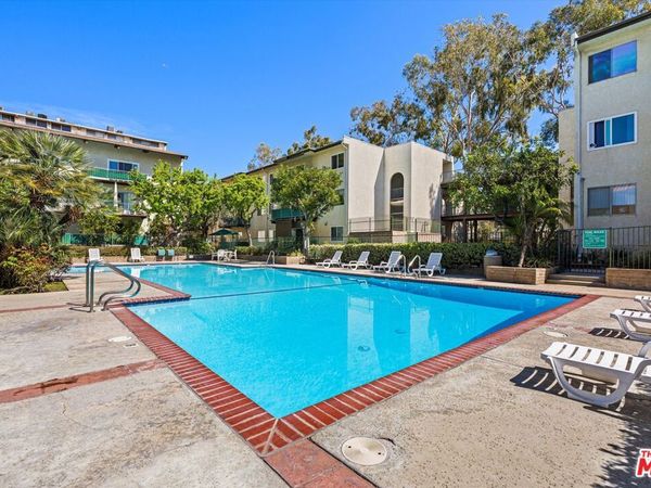 5460 White Oak Avenue , Unit A105, Encino, CA 91316