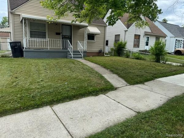 19458 BINDER Street , Detroit, MI 48234