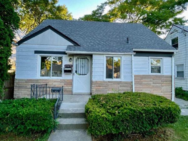 20495 Mendota Street, Detroit, MI 48221
