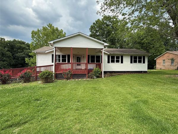 210 Bleynat Street NE, Valdese, NC 28690
