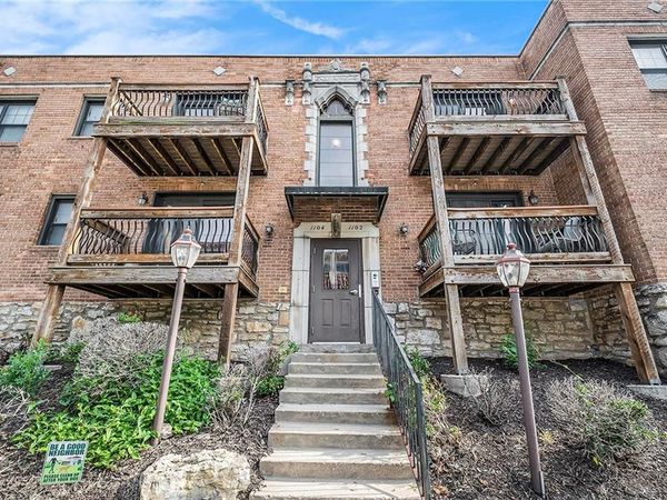 1102 W 46th Street, Unit 3, Kansas City, MO 64111
