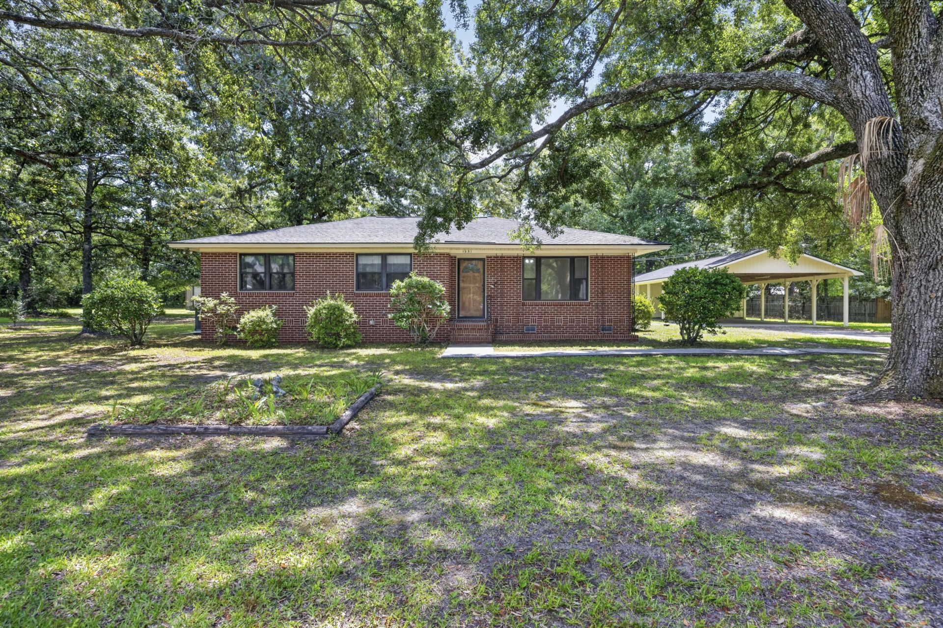 1951 Fruitwood Avenue Photo 1