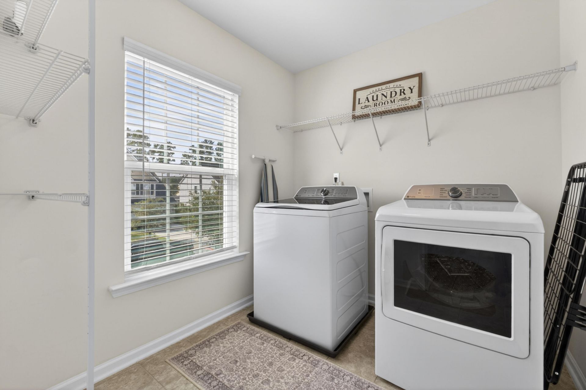 691 Redbud Lane Photo 27
