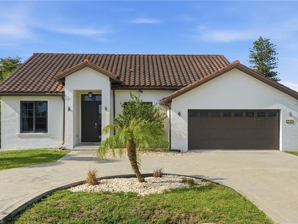 1140 Jeronimo DR , NAPLES, FL 34103