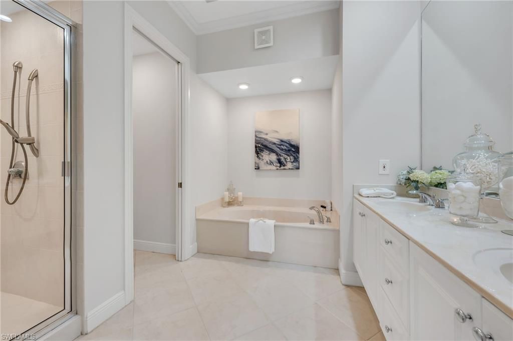 2375 Terra Verde Ln, Naples, FL 34105 Photo