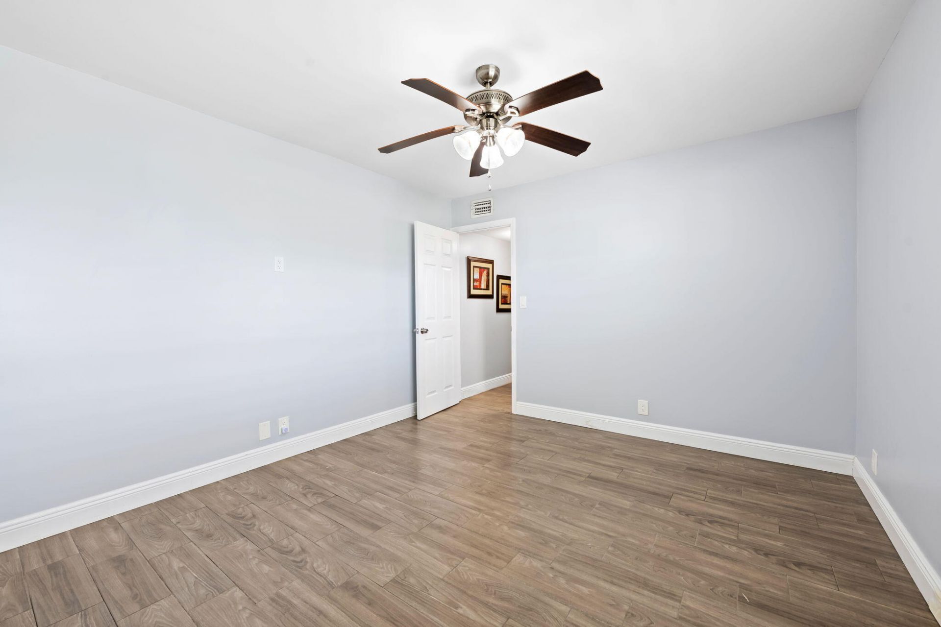 3535 Brokenwoods Drive, Unit 404, Coral Springs, FL 33065 Photo
