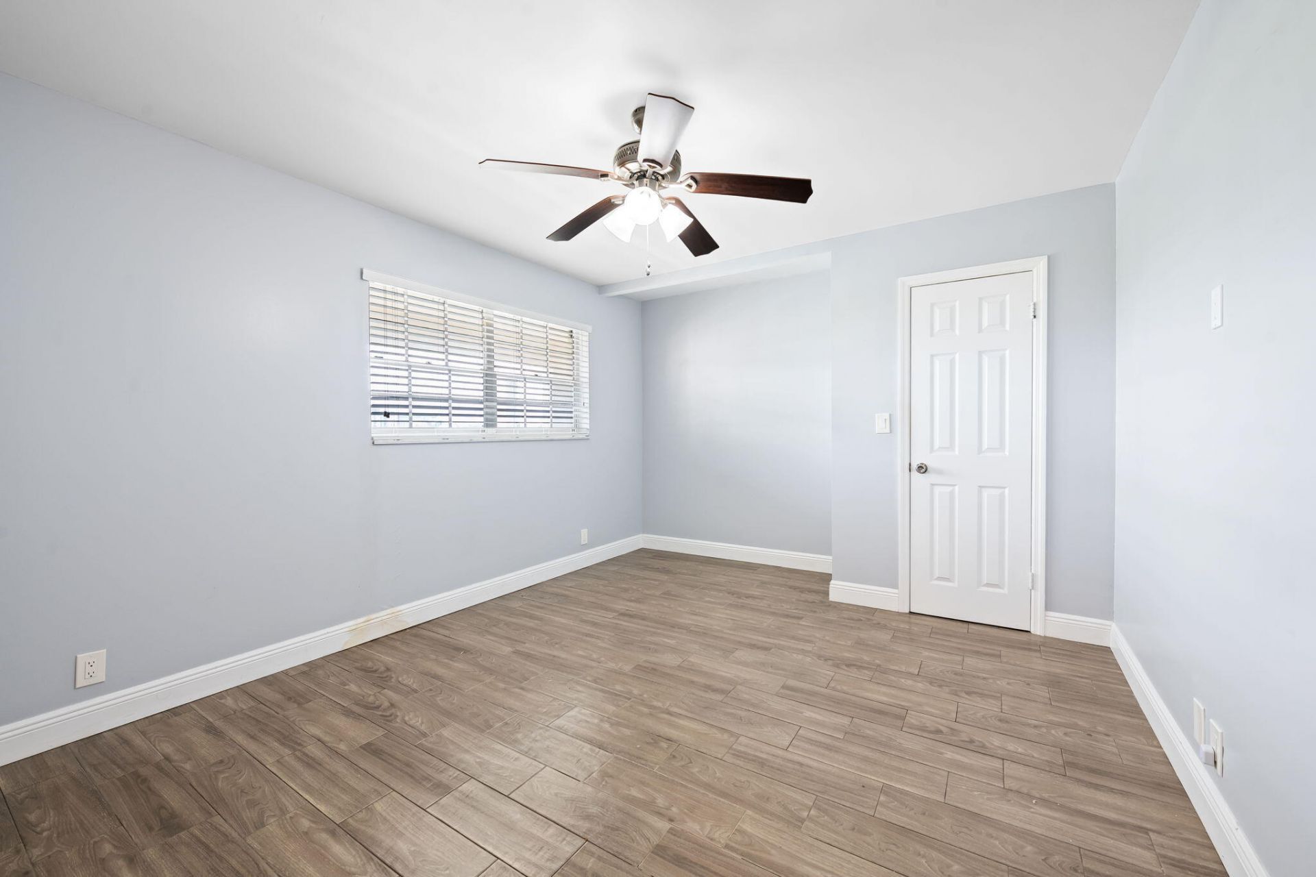 3535 Brokenwoods Drive, Unit 404, Coral Springs, FL 33065 Photo
